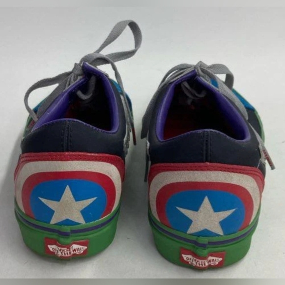 Vans Marvel Avengers Captain America Old Skool Sneakers Men's Size 10 MSRP $100 - Picture 5 of 8